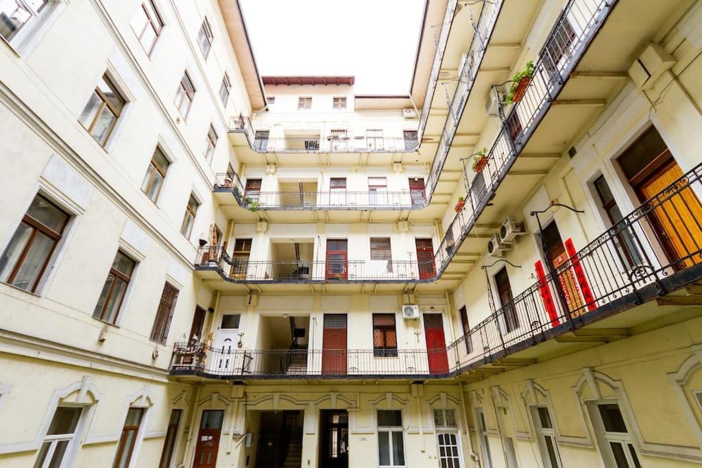 Bright Design Riverside Studio By Nw Budapest Exterior photo